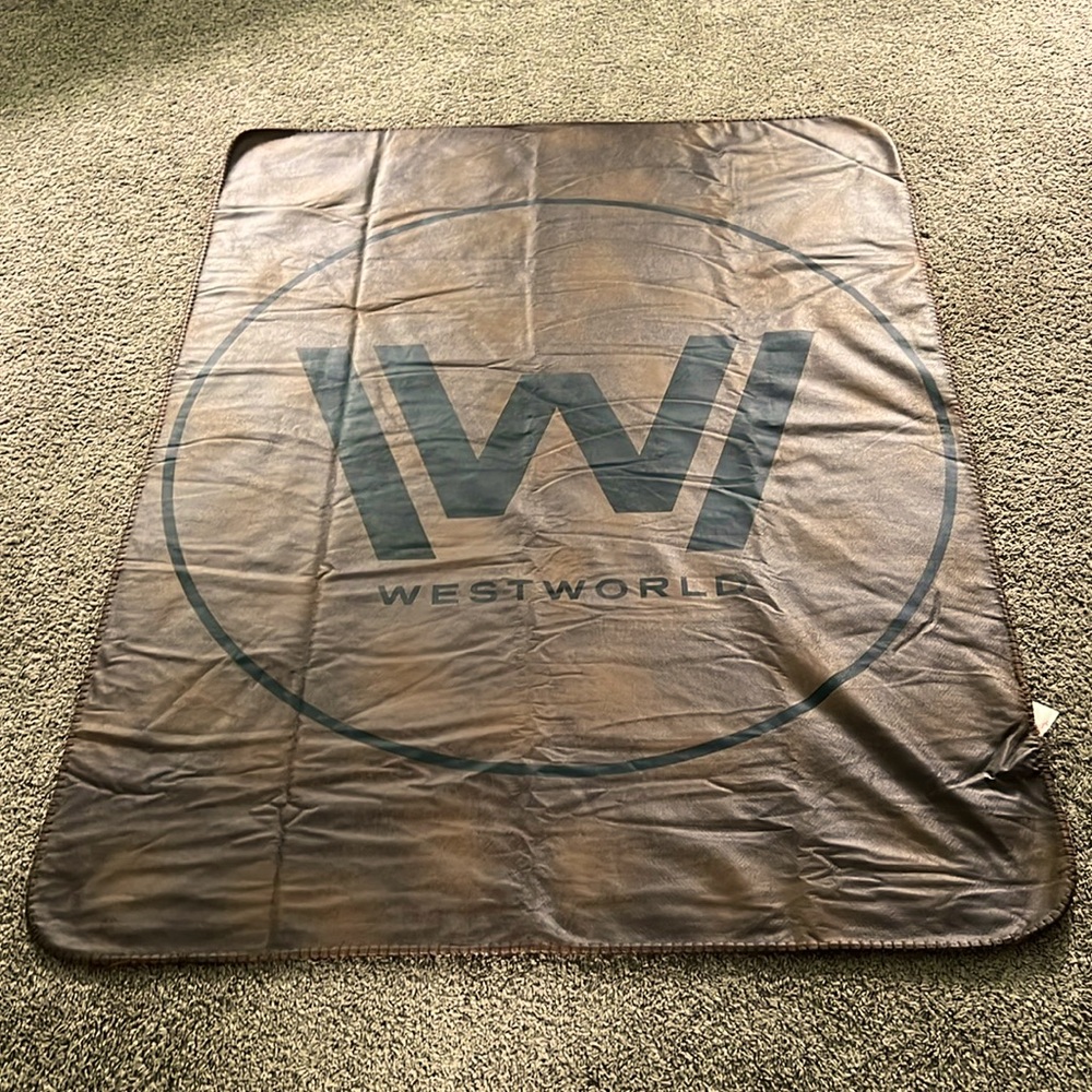 WestWorld Logo 45”x60” Sherpa Lined Faux Leather Look Stadium Throw Blanket - Picture 1 of 6